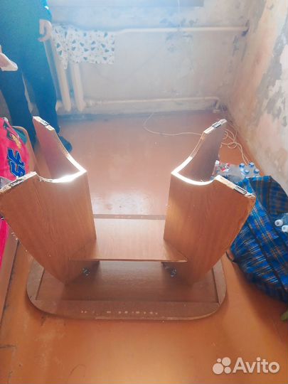 Продам стол на дачу, гараж, баня