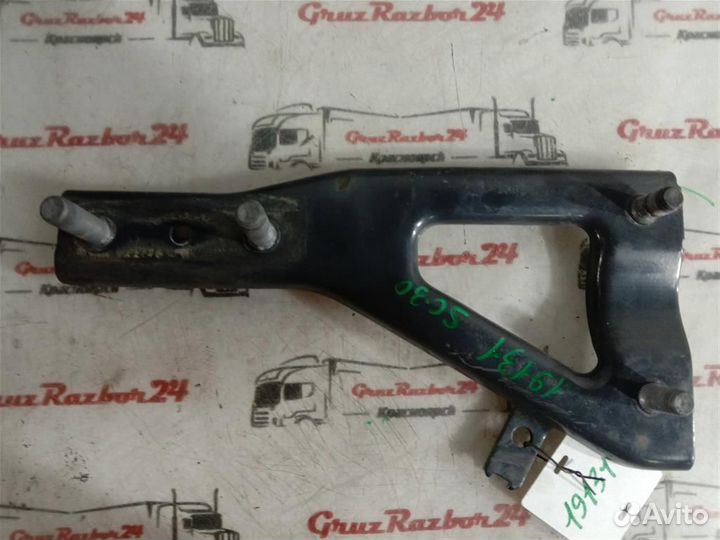 Кронштейн брызговика Scania LH 2432243