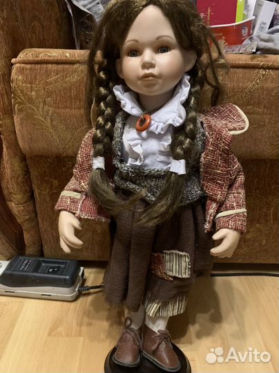 Кукла фарфоровая коллекционная большая