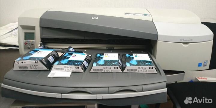 Принтер плоттер цветной HP DesignJet 70