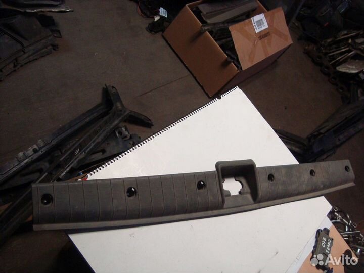 Накладка крышки багажника снизу W163 A1636940033