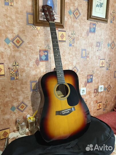 Акустическая гитара Amati