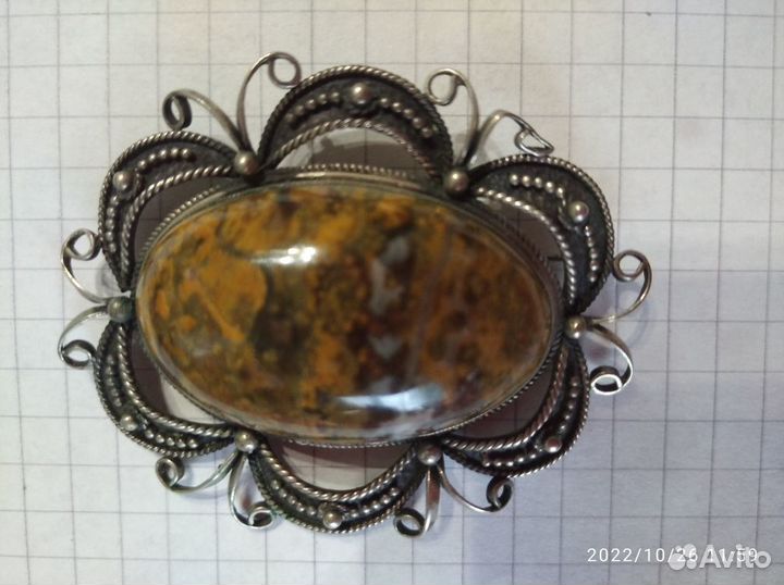 Брошь пейзажная яшма и другие. Винтаж