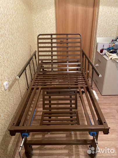 Медицинская кровать для лежачих больных бу