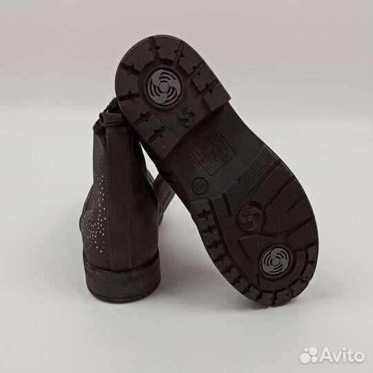 Ботинки новые р.36