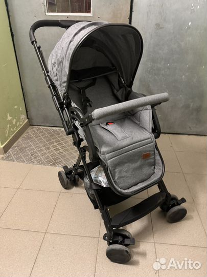 Коляска прогулочная