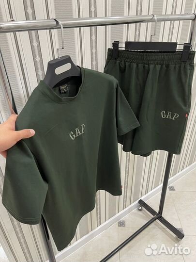 Костюм шорты и футболка GAP