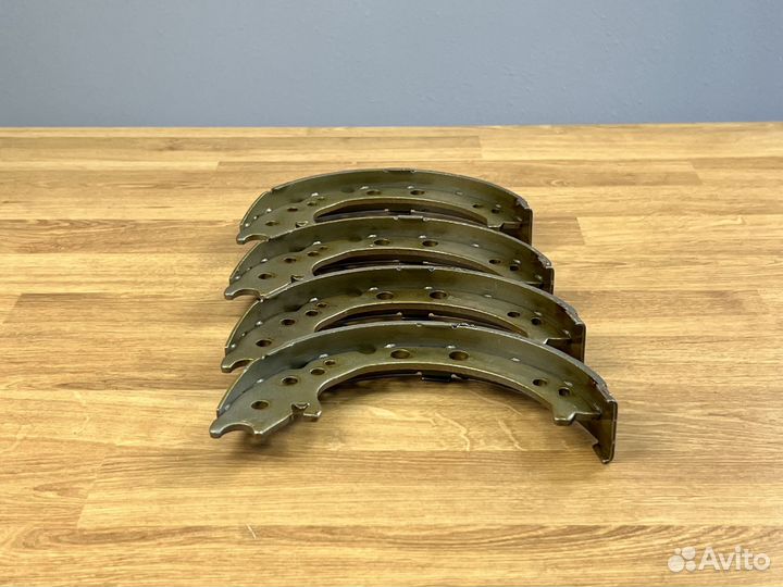 Колодки стояночного тормоза для Honda Elysion