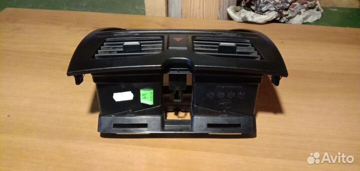 Центральная рамка Kalina 2