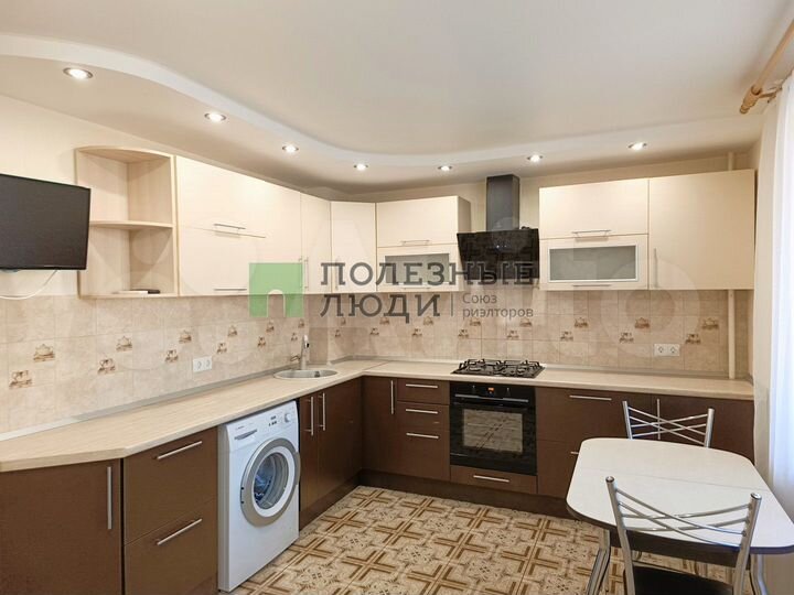 2-к. квартира, 62 м², 9/10 эт.