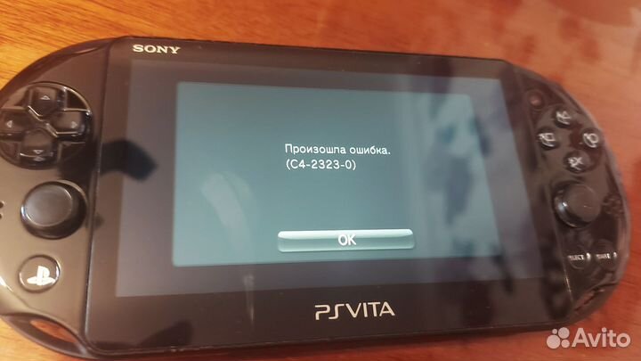 Sony PS Vita PCH-2000 slim