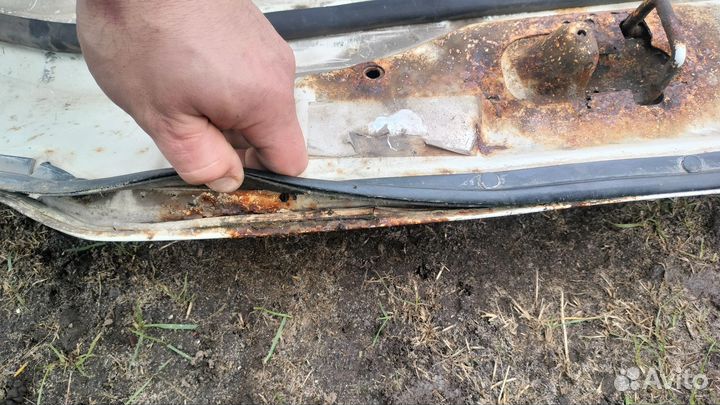 Дверь задняя toyota corolla e 100