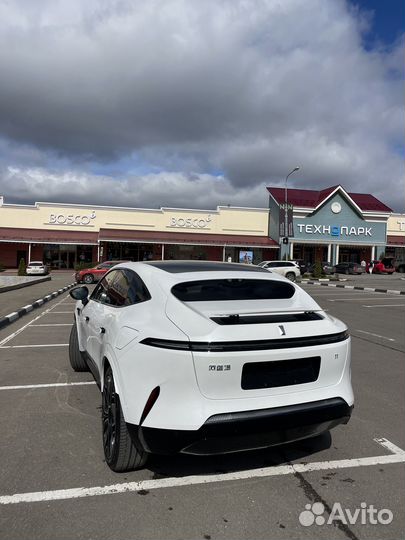 Avatr 11 580 л.с. AT, 2023, 3 500 км