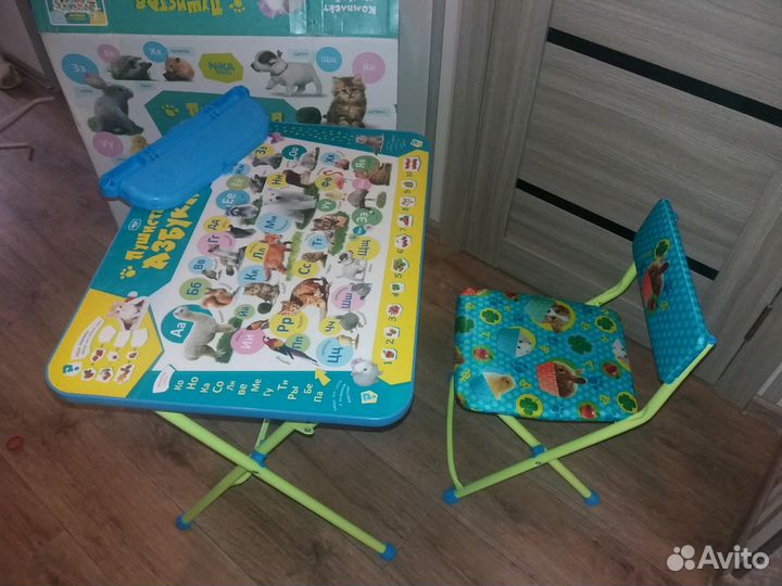 Стол и стул Ника