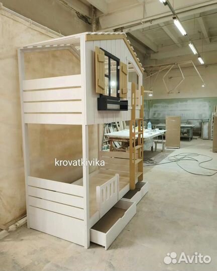 Двухярусная Эко кровать домик из массива