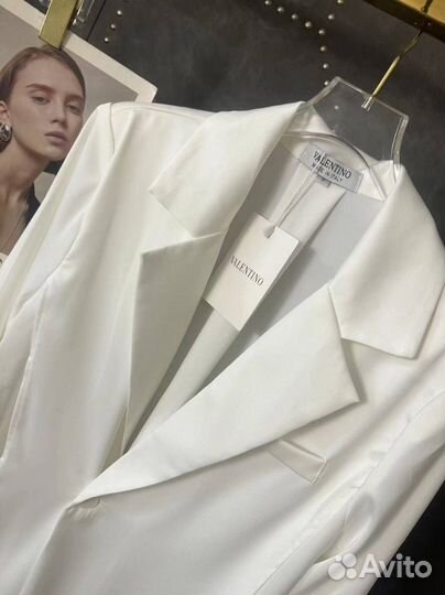 Костюм женский valentino