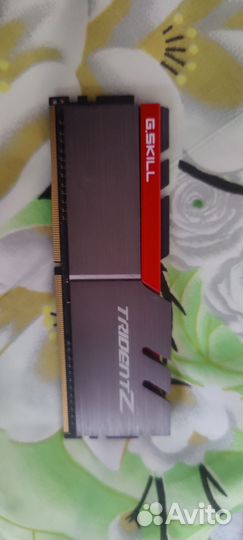 G. Skill Trident Z 8gb 3200 cl14