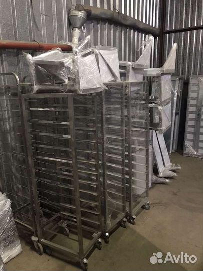 Мойки, столы, зонты вытяжные, полки