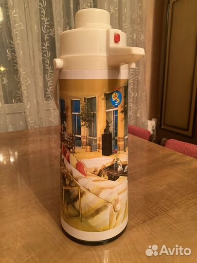 Термосы китайские с помпой (новый и б/у)