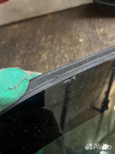 Рено каптюр стекло в крыло