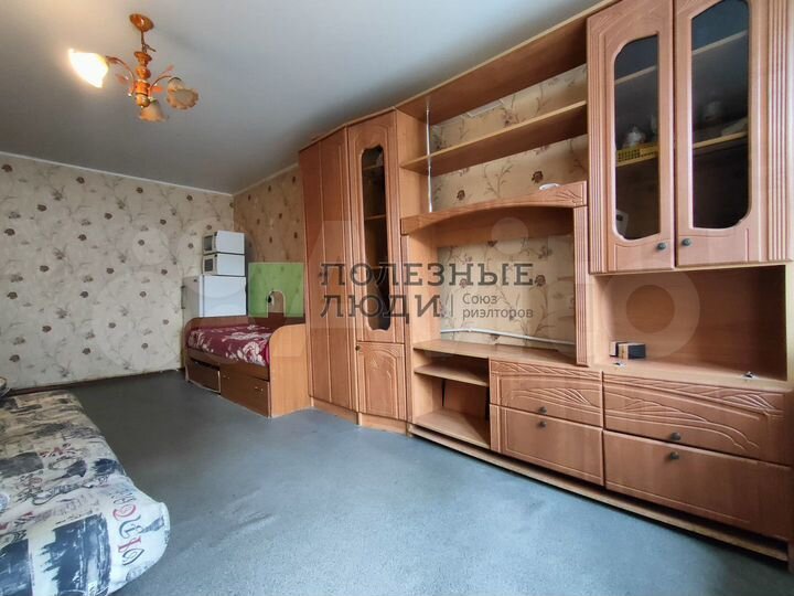 Комната 20 м² в 8-к., 3/9 эт.