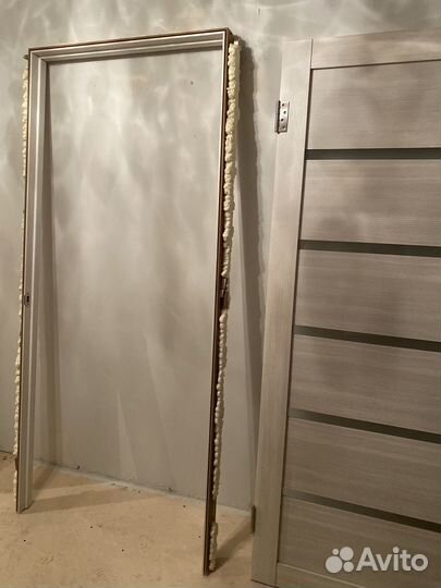 Межкомнатные двери бу 80 200