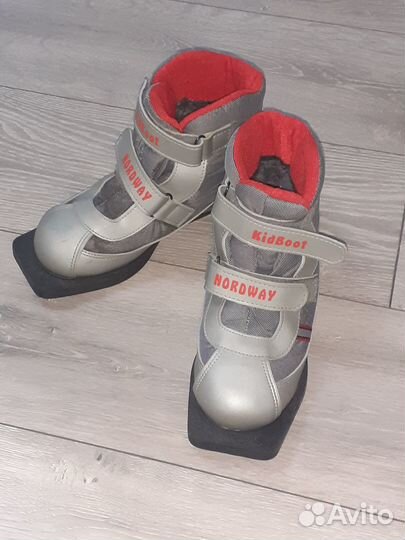 Лыжные ботинки 35 р-р