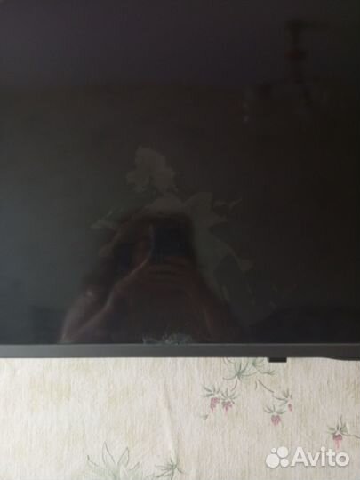 Продам телевизор на запчасти