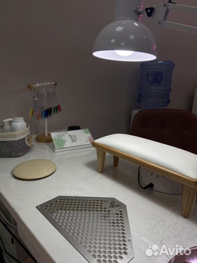 Место мастера маникюра и педикюра