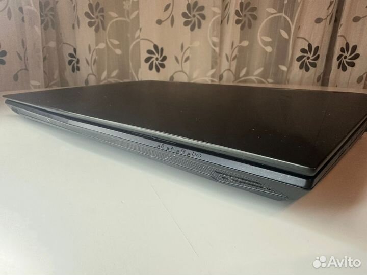 Игровой Hasee i5-9400 RTX2070 16.1'' 144hz