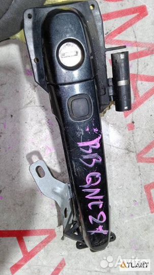 Ручка двери передний правый toyota BB