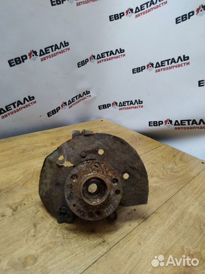 Кулак поворотный передний правый Amulet