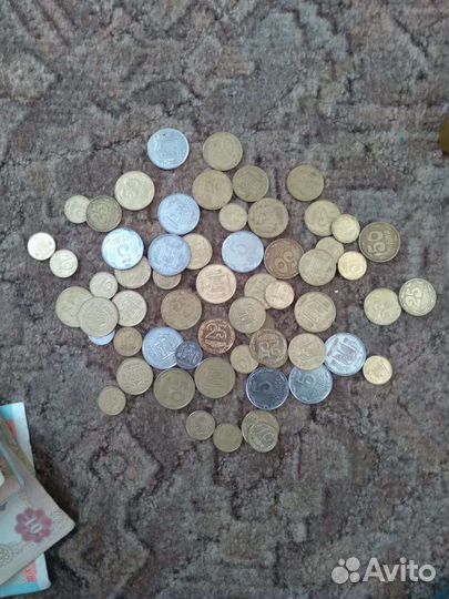 Гривны и боны