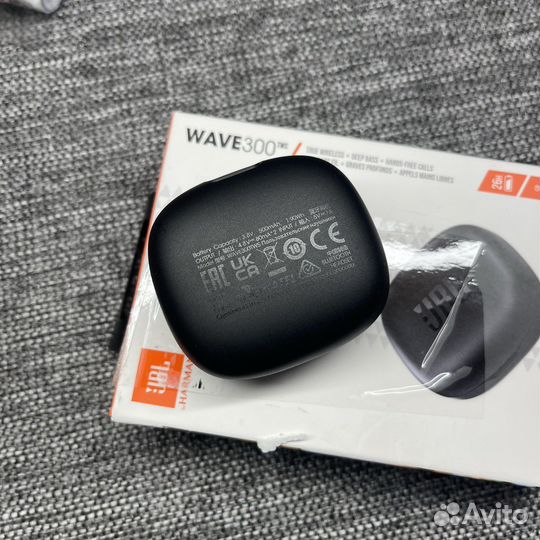 Беспроводные наушники JBL wave 300 TWS чёрные б/у
