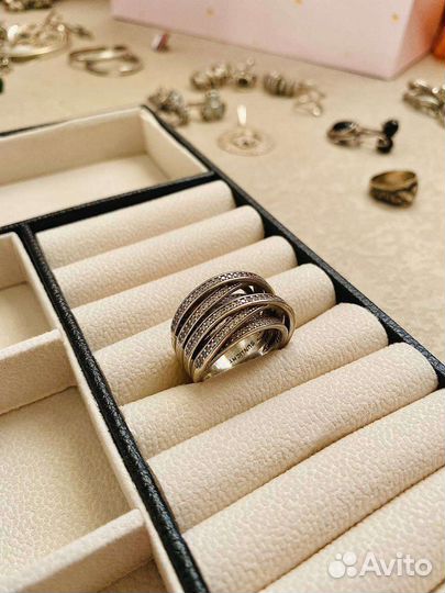 Серебряное кольцо