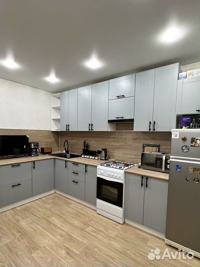 Качественный кухонный гарнитур угловой