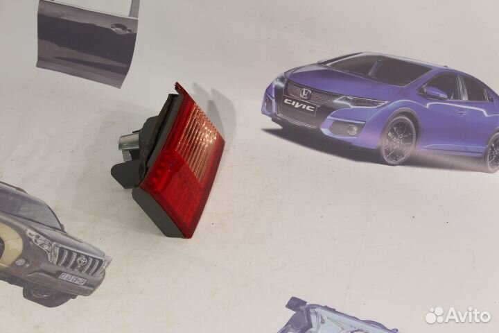 Фонарь крышки багажника задний левый Honda Accord