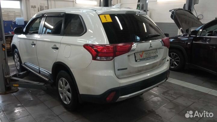 Mitsubishi Outlander 2.0 CVT, 2017, 133 174 км