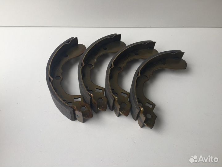 Тормозные колодки задние Kia Spectra