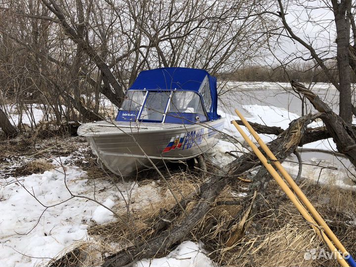 Продам Лодку Салют