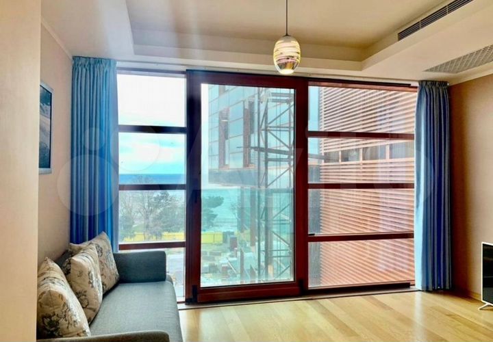 2-к. квартира, 66 м², 4/14 эт.