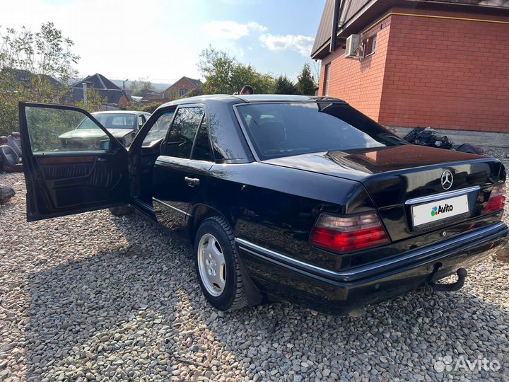 Mercedes-Benz E-класс 2.0 МТ, 1995, 500 000 км