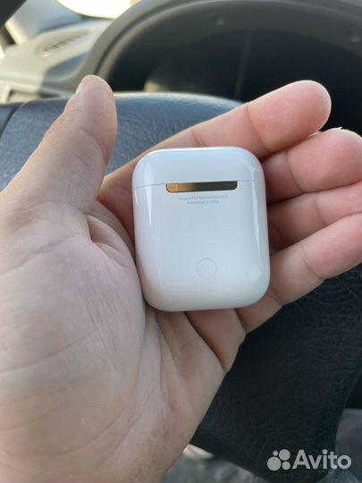 Apple AirPods 2