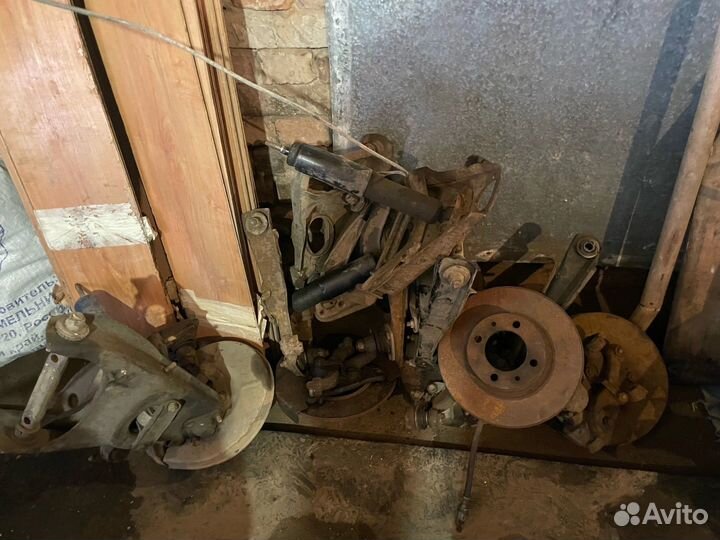 Запчасти Стекла ваз 01,2103,2104,2105,2106,2107