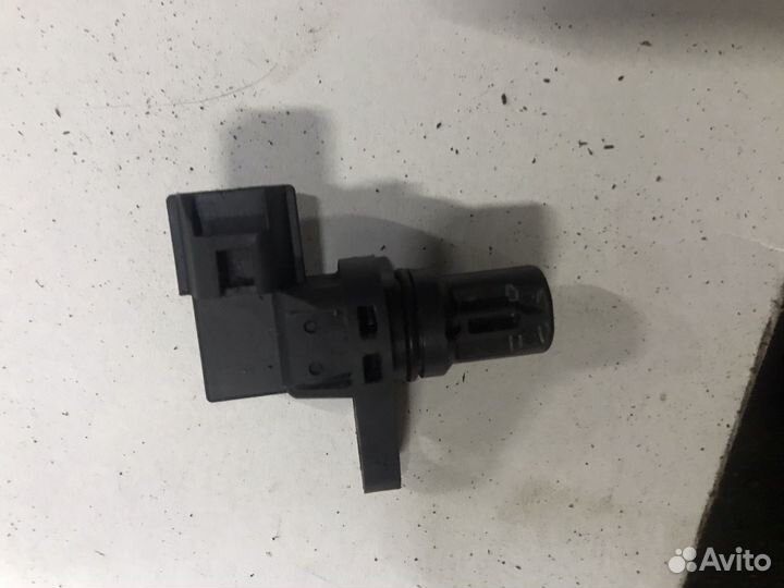 Датчик положения коленвала Мазда 3 Bk 1.6 z6