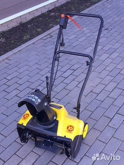 Снегоуборщик электрический