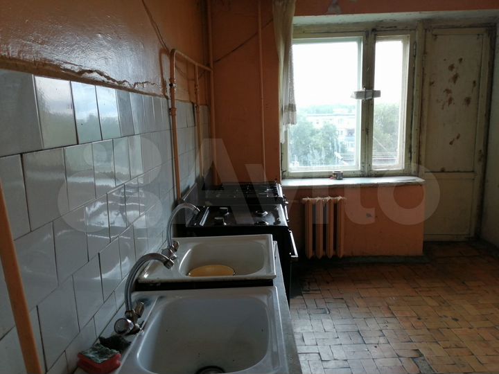 Комната 18 м² в 8-к., 7/9 эт.