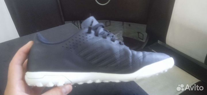 Футбольные бутсы