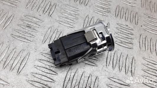 Кнопка запуска двигателя toyota corolla verso 2 (9