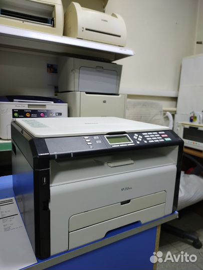 Мфу лазерный ricoh sp 212 suw